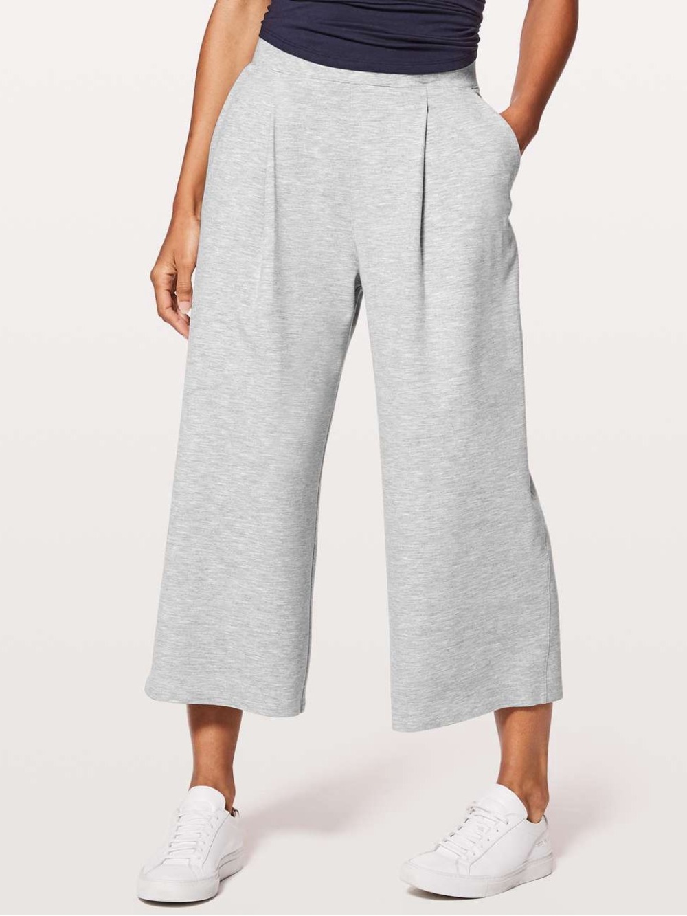 Lululemon Can you Feel the Pleat Crop Pants Gray 21” Womens Sz 6